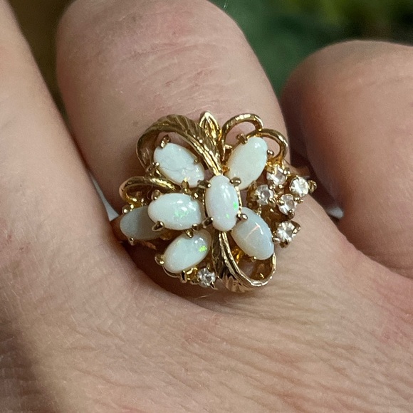 Vintage Opal Cluster Ring - Picture 5 of 11